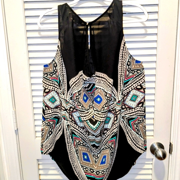 Mossimo Women's Large Hi Lo Tank Top With Tribal Pattern - Picture 10 of 10